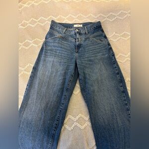 Yoke front jeans